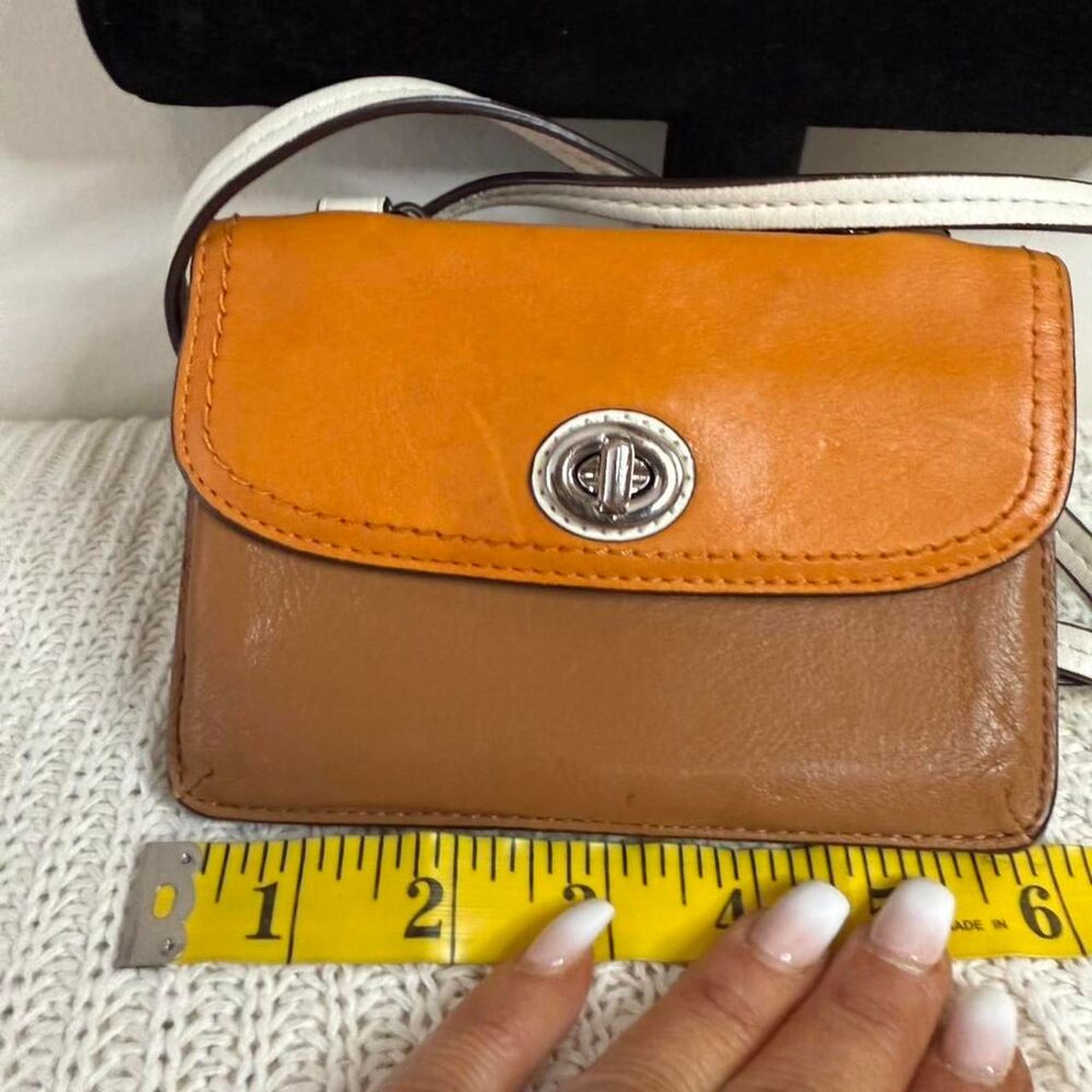 Coach Women's Tan and Brown Bag - Picture 3 of 8